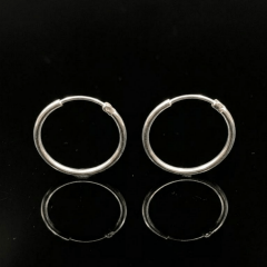 925 Ayar Gümüş 1,5 cm Çaplı  Halka Küpe – Minimal ve Şık Tasarım