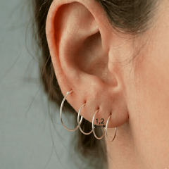 925 Ayar Gümüş 1,2 cm Çaplı  Halka Küpe – Minimal ve Şık Tasarım