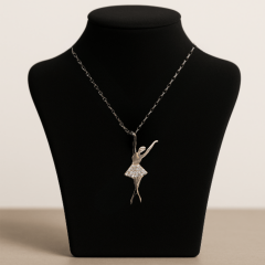 925 Ayar Gümüş Balerin Figürlü Zarif Kolye