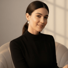 925 Ayar Kare Baget Taşlı Gümüş Küpe