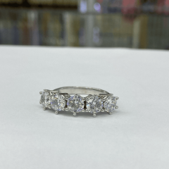 925 Ayar Beş Taşlı Gümüş Yüzük