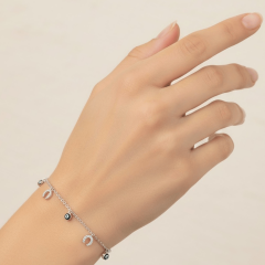 925 Ayar Zirkon Taşlı Sallantılı Şans Bilekliği (Doç Zincirli) Kadın