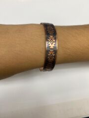 Geometrik Motifli Bakır kelepçe Bileklik