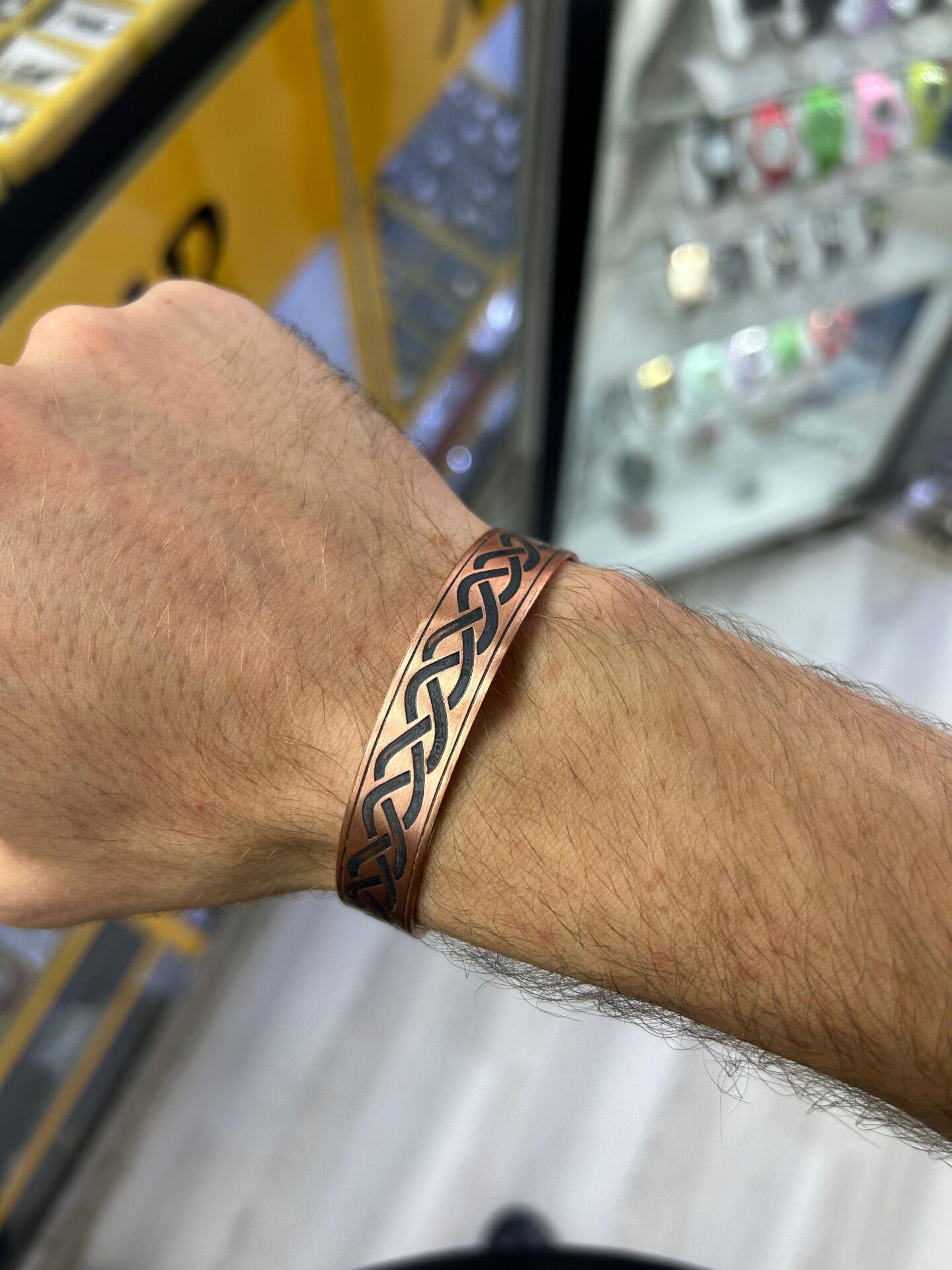 Kelt Desenli Bakır kelepçe Bileklik