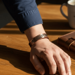 Siyah Kelt Düğümü Motifli Bakır Unisex Ayarlanabilir Bileklik