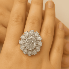 925 Ayar Gümüş Oval Kesim Zirkon Taşlı Işıltılı Yüzük