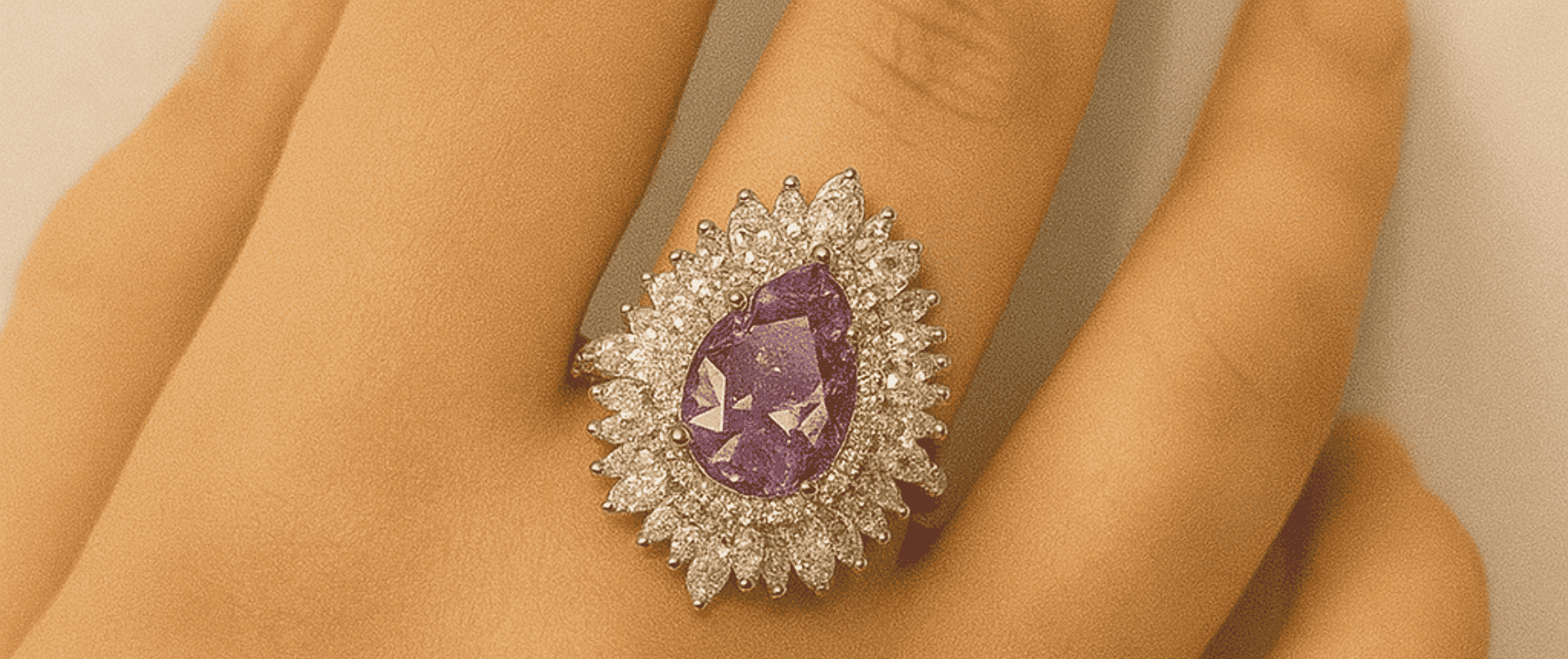 925 Ayar Gümüş Pembe Damla Kesim Zirkon Taşlı Işıltılı Yüzük