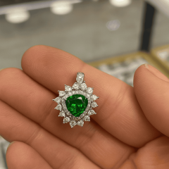 925 Ayar Gümüş Zümrüt Yeşili Kalp Kesim Zirkon Taşlı Yüzük